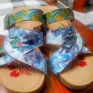 L' Artiste Baocire wedge sandals by Spring Step, size 7 (EU 37)